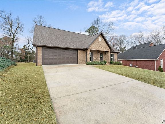 2nd image of 2801 Stardust Dr