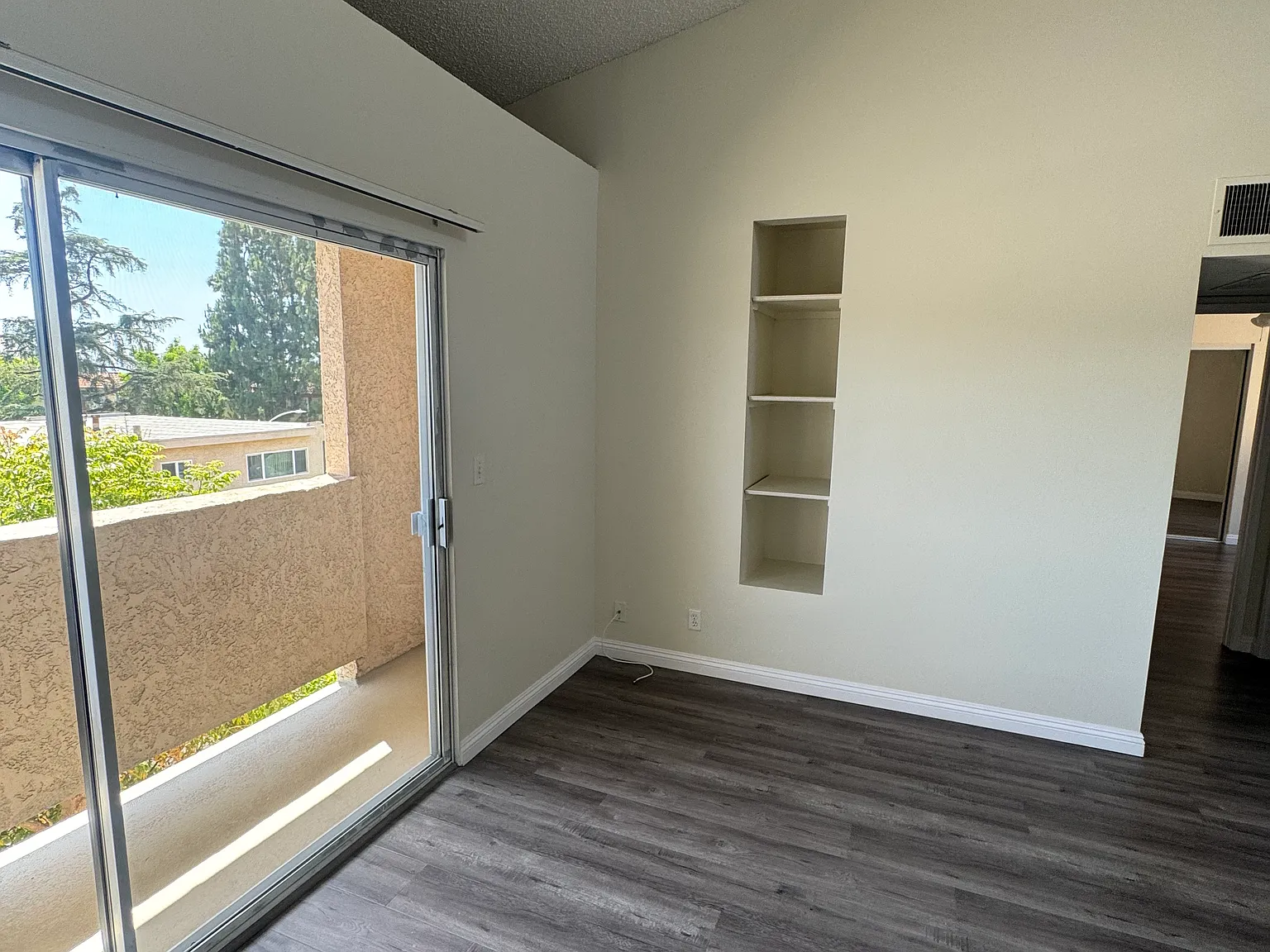 530 E Santa Anita Ave — Photo 4