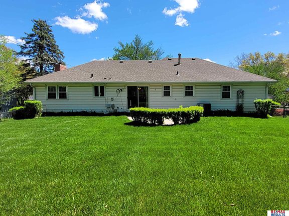 2nd image of 440 S 119th St