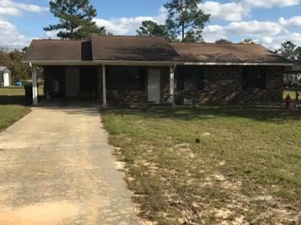 310 Oak Dr, Jesup, GA 31545