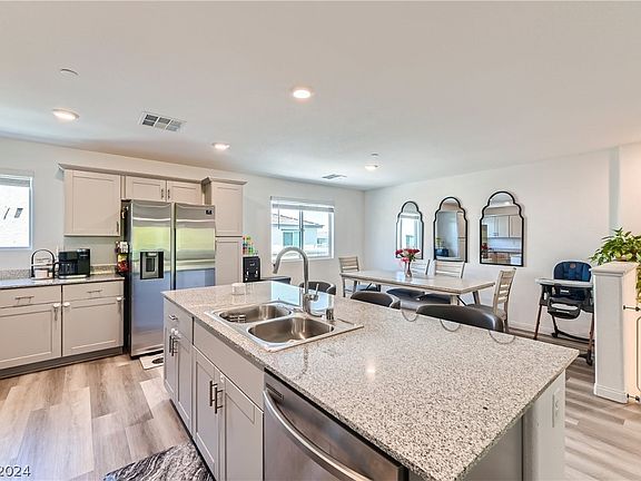 2nd image of 2823 Kona Blue Ln #4