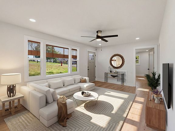 3rd image of 3004 Lakeshore Dr