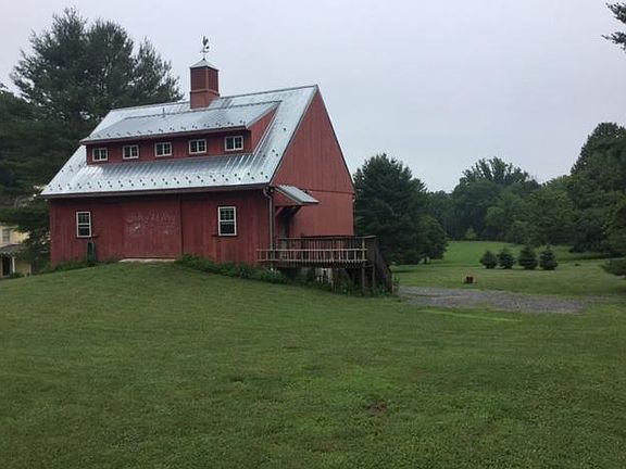 Back view of barn (upper level is the barn apartment))