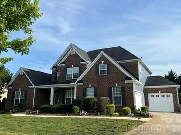 5305 Radcliffe Dr, Waxhaw, NC 28173