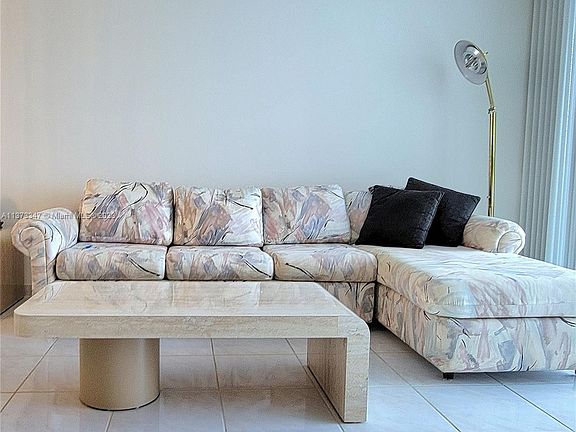 5th image of 2030 S Ocean Dr APT 901