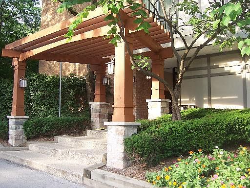 5th image of 1833 Four Lakes Ave APT 1E