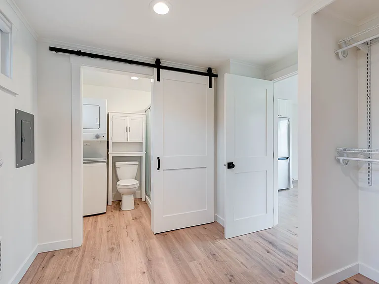 495 SE Maylor St — Photo 11