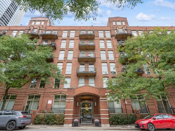 550 N Kingsbury St APT 408, Chicago, IL 60654
