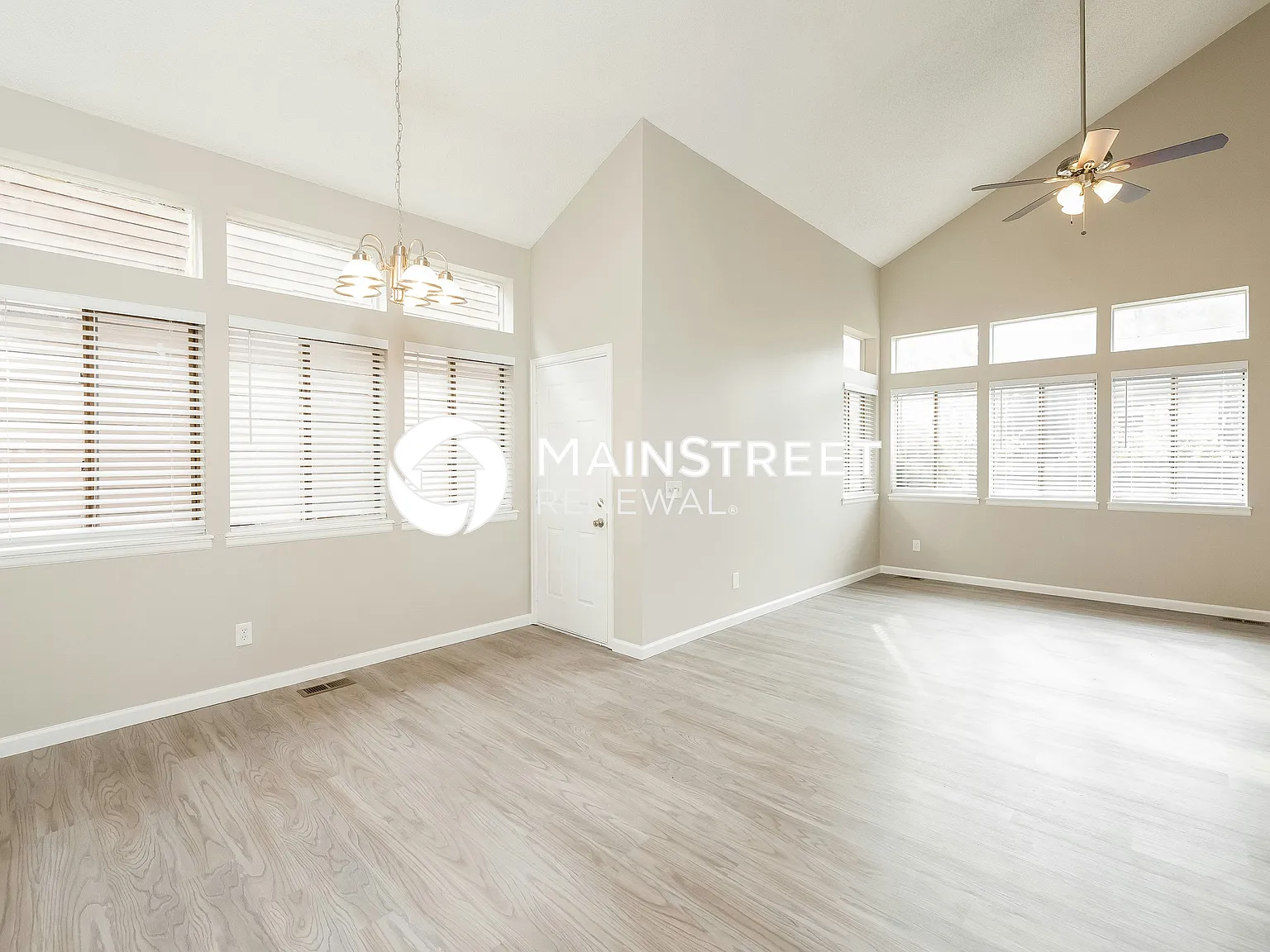 16223 E Princeton Circle — Photo 4