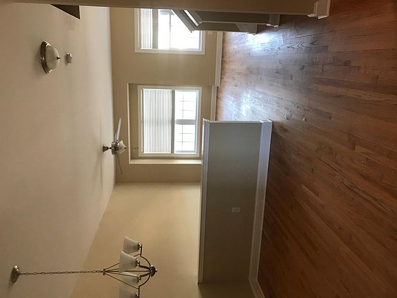 4th image of 32 Bove Ln