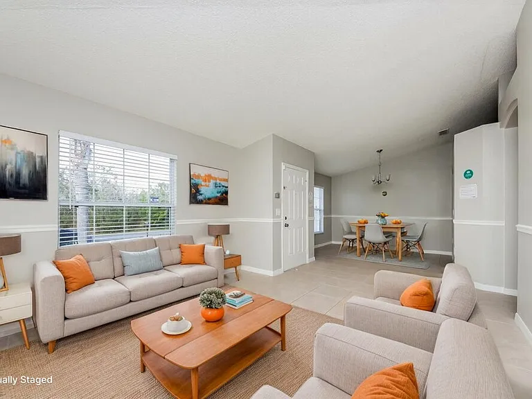 473 Martigues Dr — Photo 3