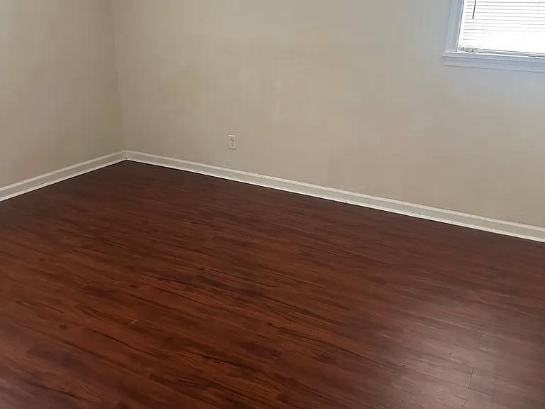 1822 Kissingbower Rd — Photo 7