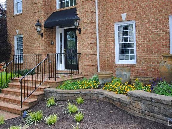 3rd image of 504 New Britain Dr