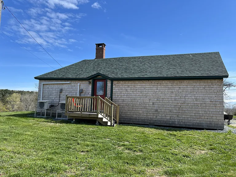 3 Morris Ave — Photo 36