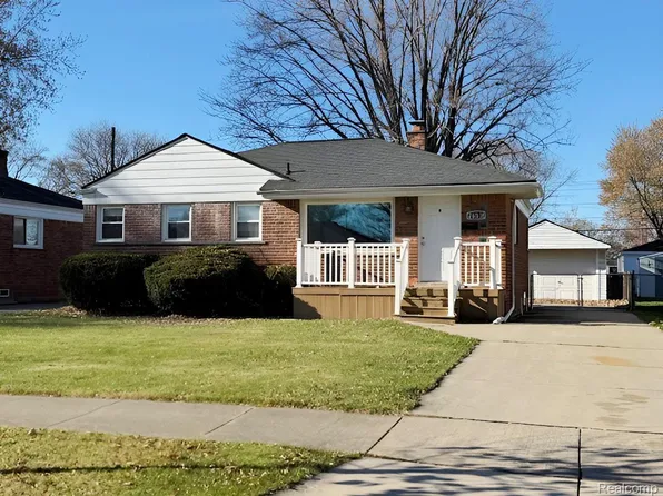 26531 Grant St, Saint Clair Shores, MI 48081