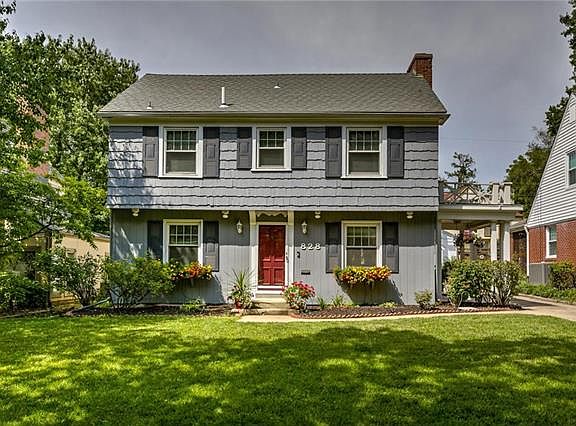 2nd image of 828 W Gregory Blvd