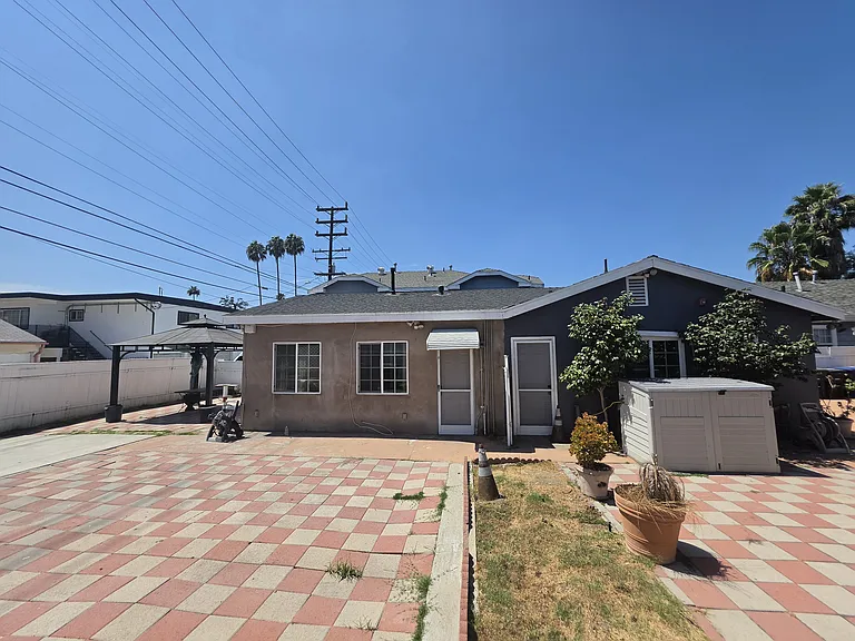 1038 Raymond Ave — Photo 28