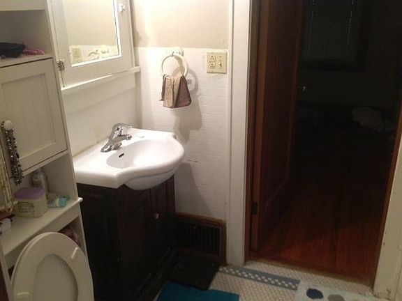 Upstairs Bathroom
