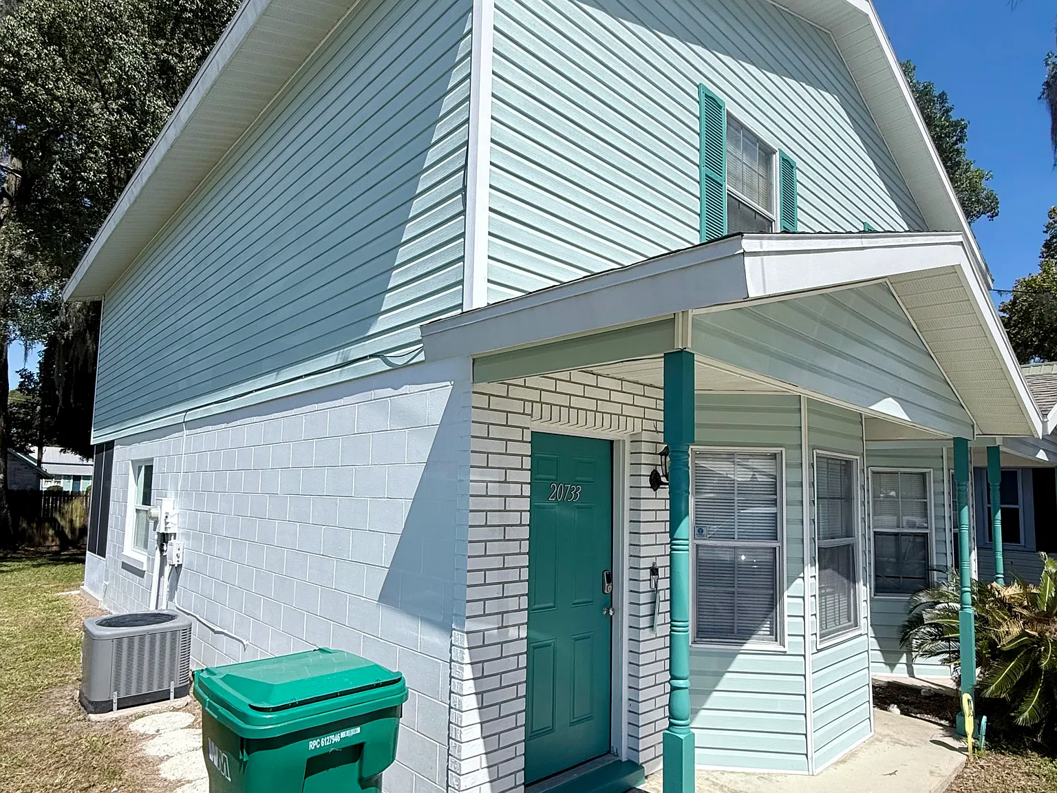 2 bed, 1.5 bath, $1,500 — Photo 3