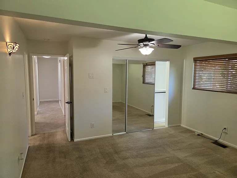 1037 Alta Vista Dr — Photo 40