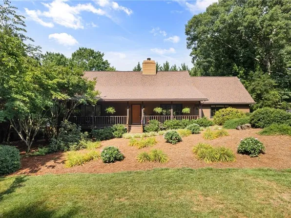 1346 Turkey Hill Rd, Winston Salem, NC 27106