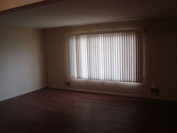 2nd image of 22501 Masonic Blvd
