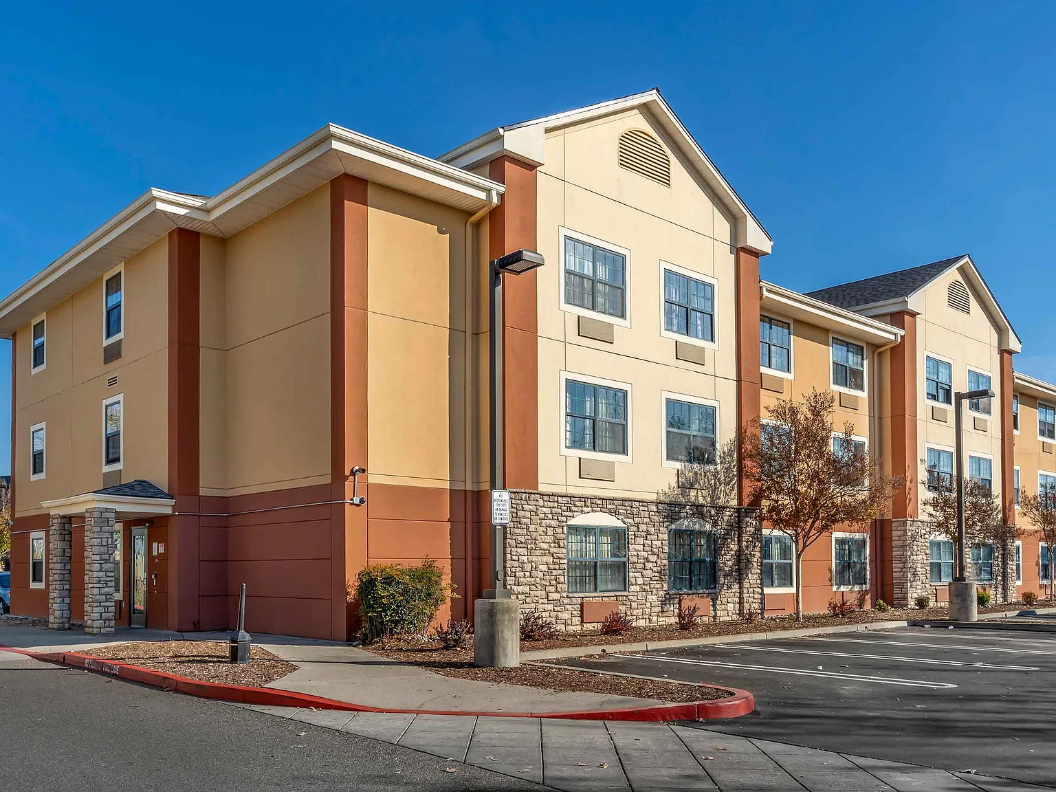 Sacramento - Roseville — Photo 2