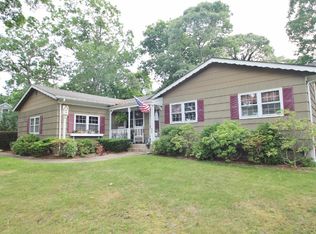 164 Holiday Blvd, Center Moriches, NY 11934