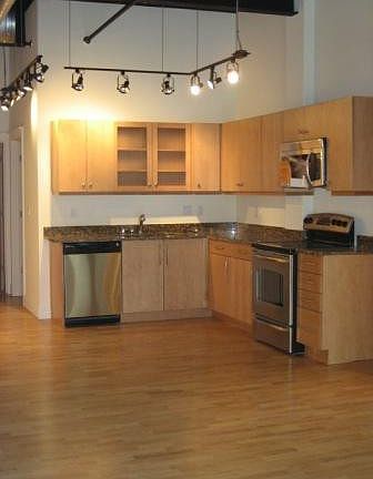 3rd image of 350 E Short St Unit 221