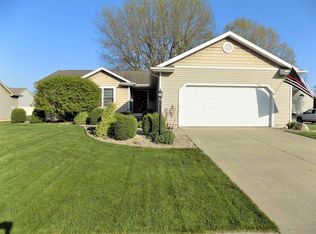 55756 Reeves Dr, Osceola, IN 46561