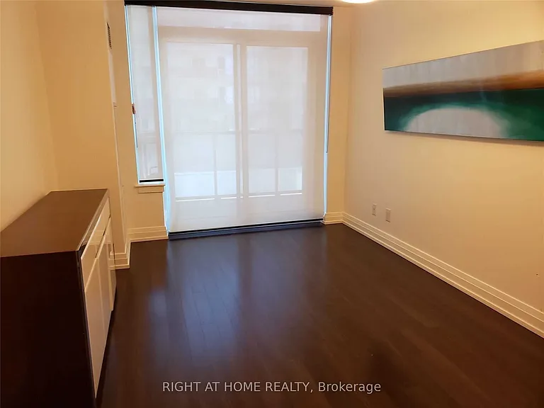 7165 Yonge St E #631 — Photo 4