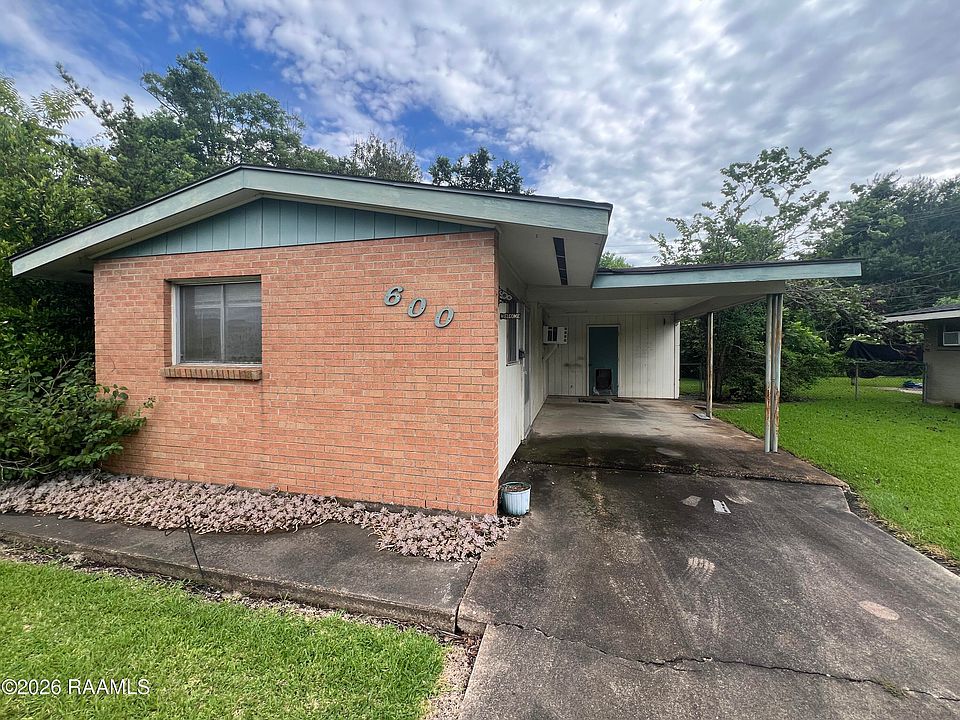 1st image of 600 Creswell Ln