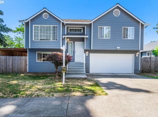 13528 SE Main St, Portland, OR 97233