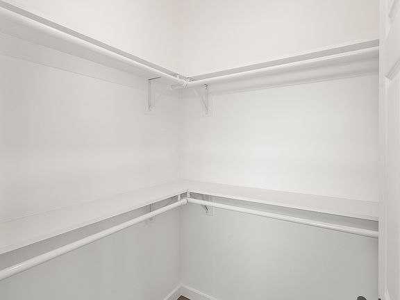 3rd image of 3777 32nd St