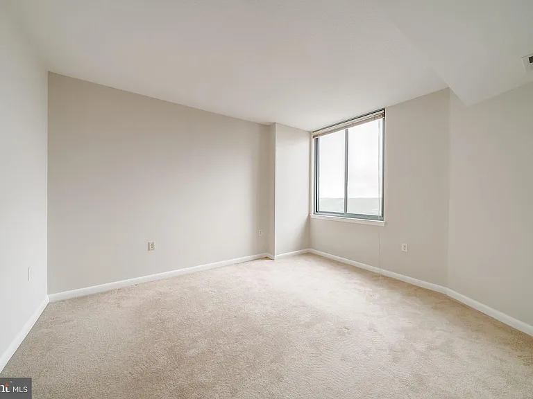 851 N Glebe Rd #1903 — Photo 31