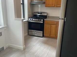 35-03 29th St #3, Astoria, NY 11106