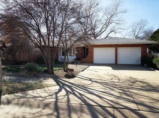 2372 Montclair Dr, Salina, KS 67401