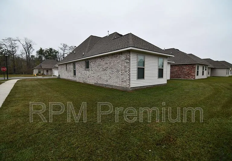 7108 Kenilworth Crossing Ave — Photo 38
