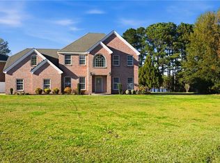 569 River Gate Rd, Chesapeake, VA 23322