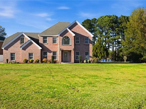 569 River Gate Rd, Chesapeake, VA 23322