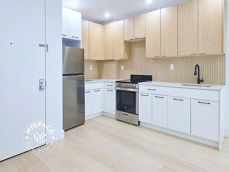 638 Lafayette Ave #2B — Photo 3