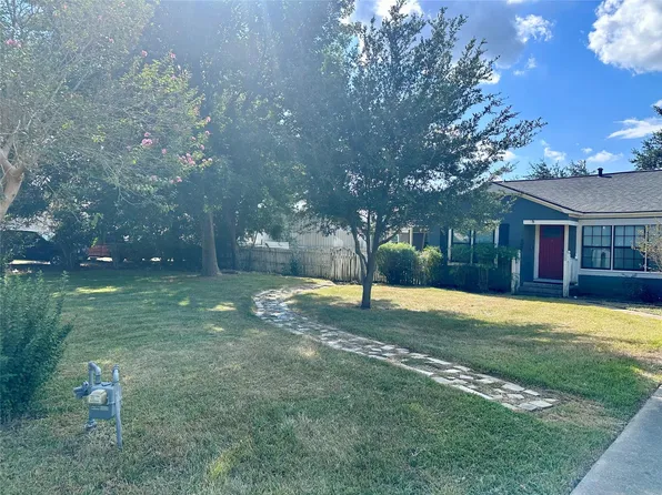 119 Hurta Rd, Crosby, TX 77532