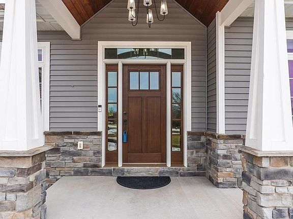 5th image of 7601 STONEFIELD TRAIL