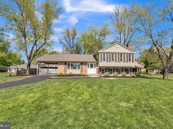 7907 Marysia Ct, Springfield, VA 22153