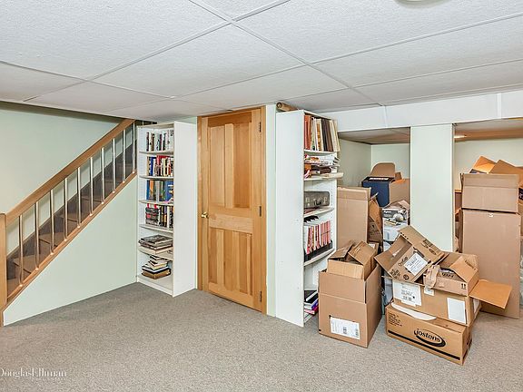 3rd image of 54 Briggs St