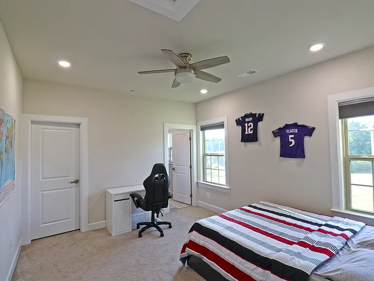 1040 Stepping Pl — Photo 72