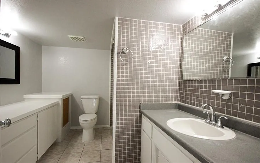 2 bed, 780 sqft, $1,950 — Photo 4