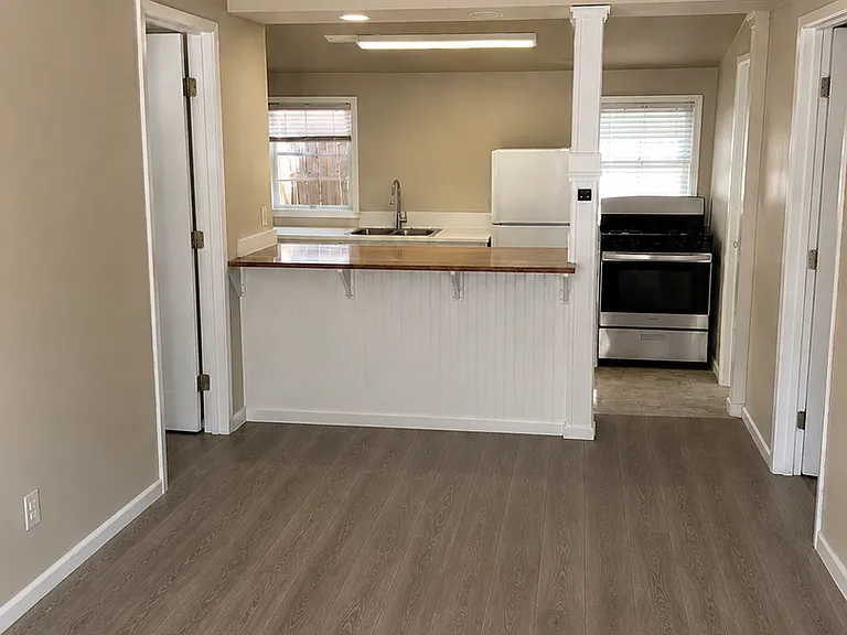 274.5 Hathway Ave — Photo 3
