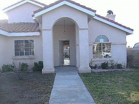1st image of 16185 Seville Ave