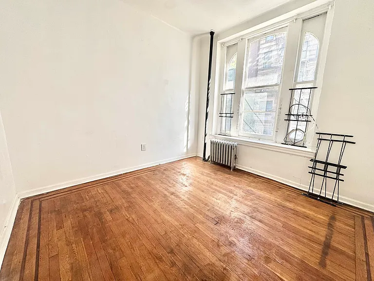 305 E 109th St #1 — Photo 7